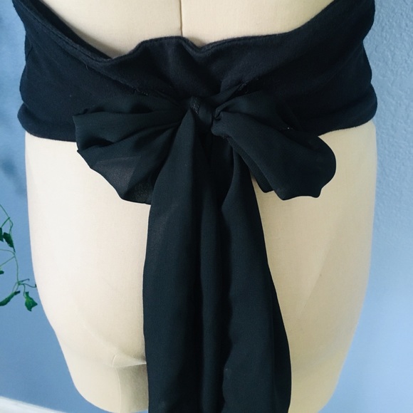 Black Ruffled Vest - Picture 5 of 7